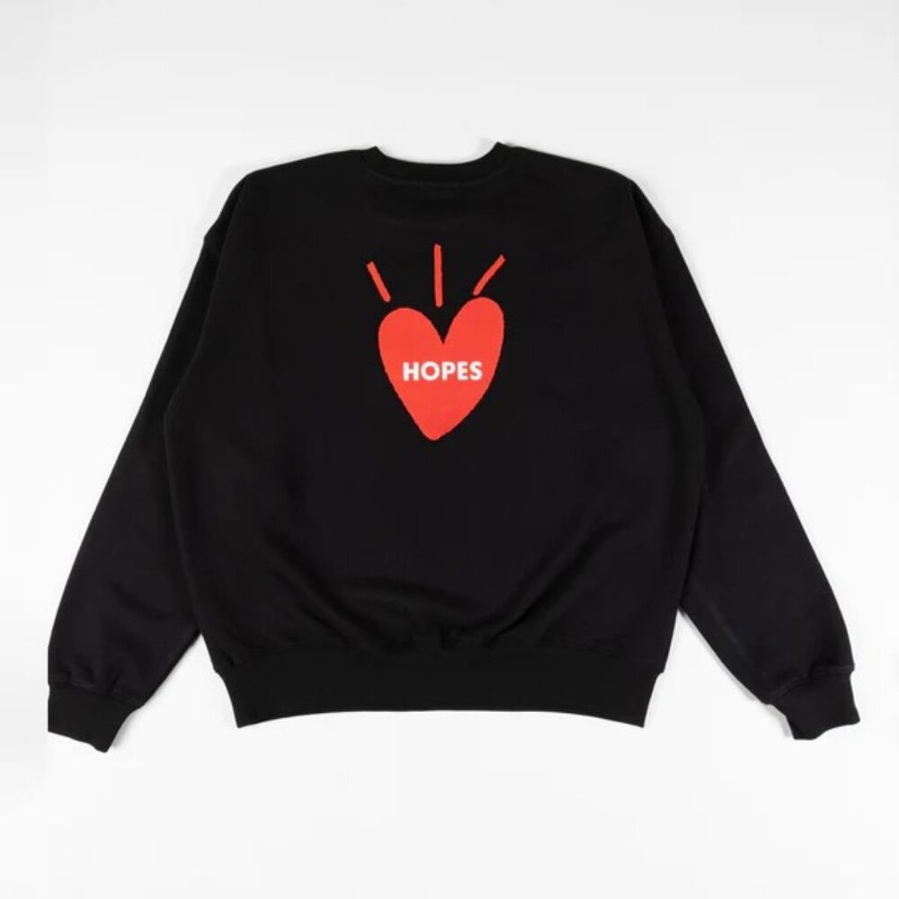 HopesBrands Black Crewneck Sweatshirt Red Heart Graphic Size M NWT